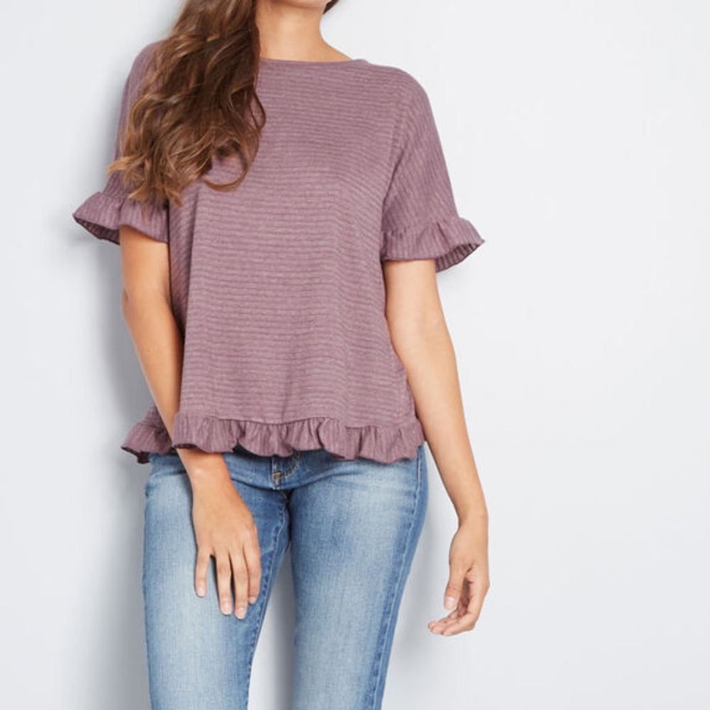 ~$2 for $25~ ModCloth Ruffled Sleeve & Hem Top
